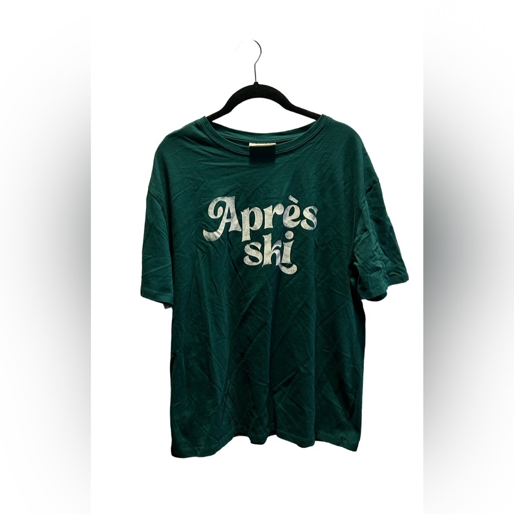 Universal Thread Green Crewneck Short Sleeve Tee ‘Apres Ski’
